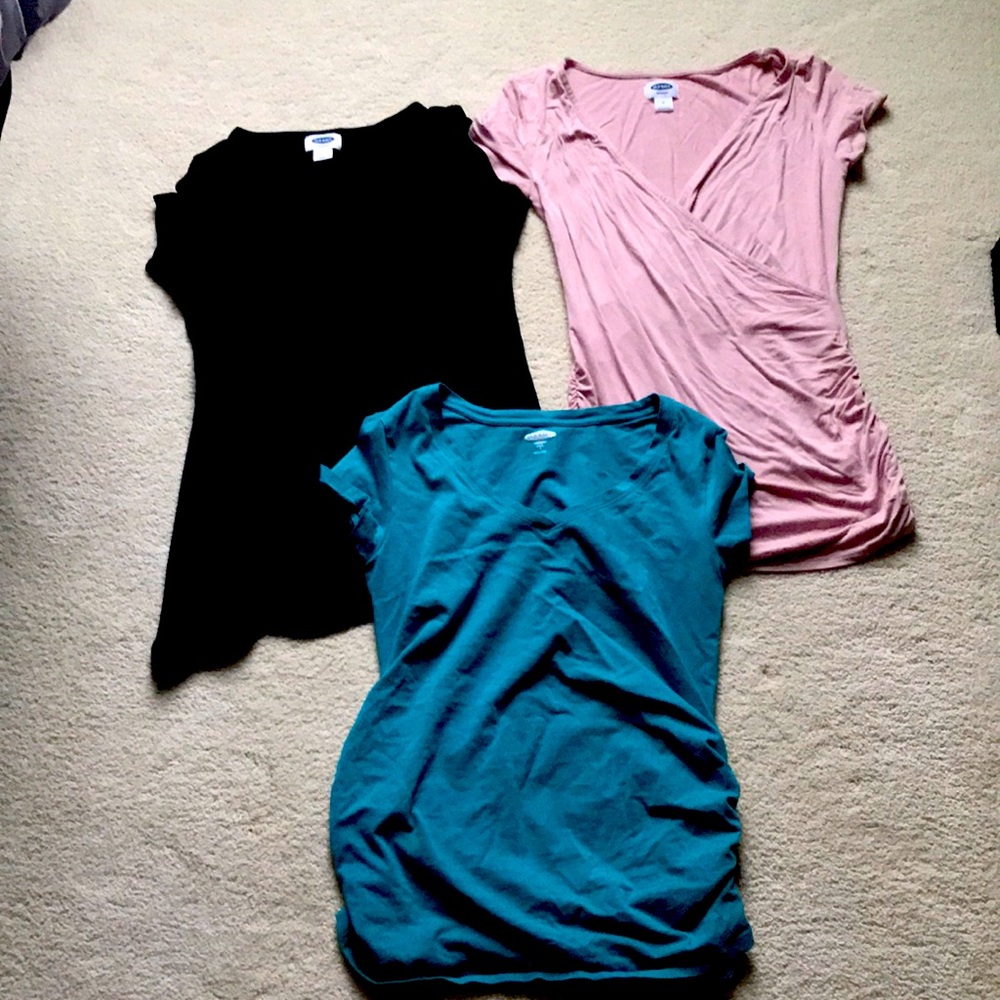 Old Navy Maternity/Nursing Top Bundle